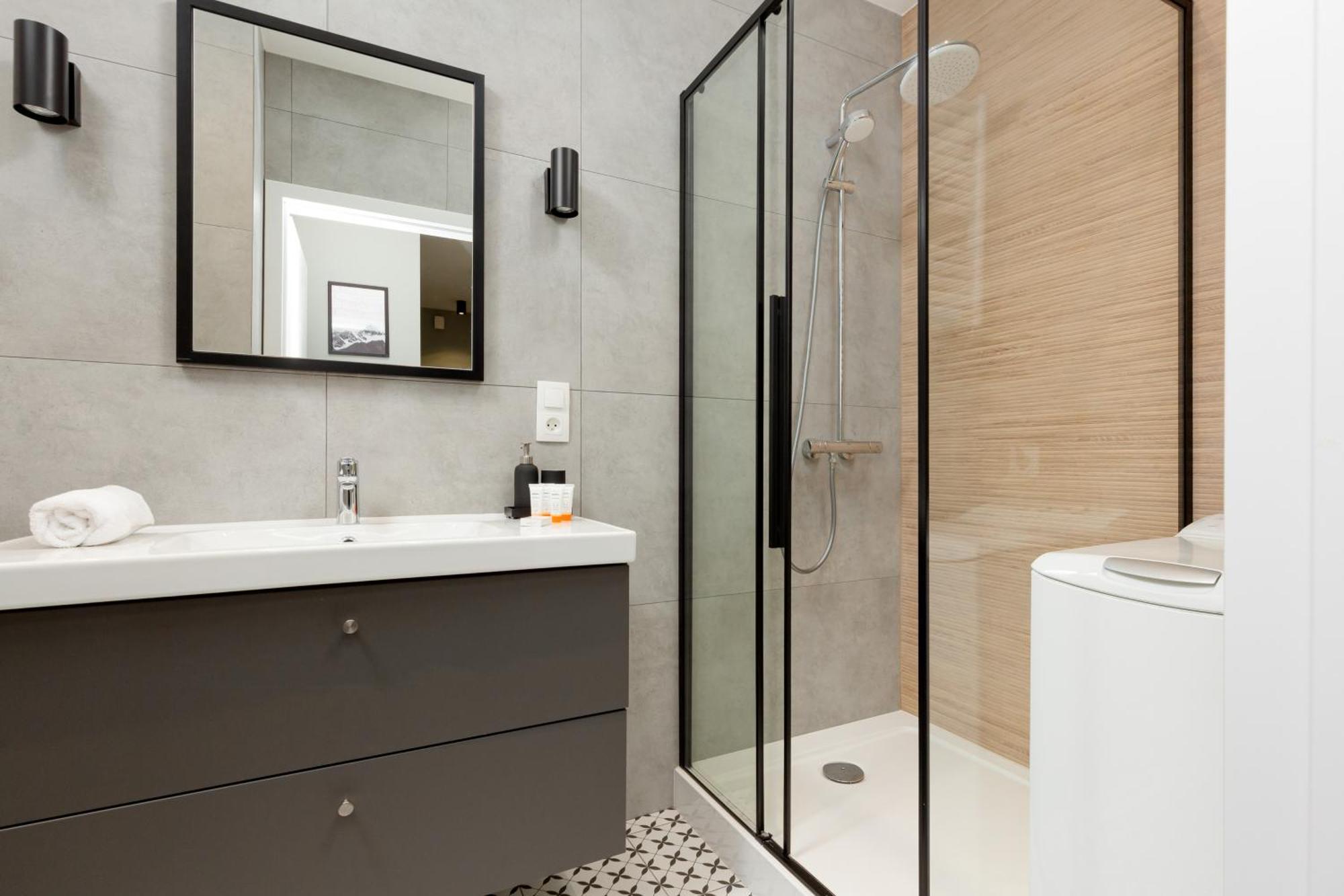 Central Apartment Emilii Plater By Noclegi Renters Varşovia Exterior foto
